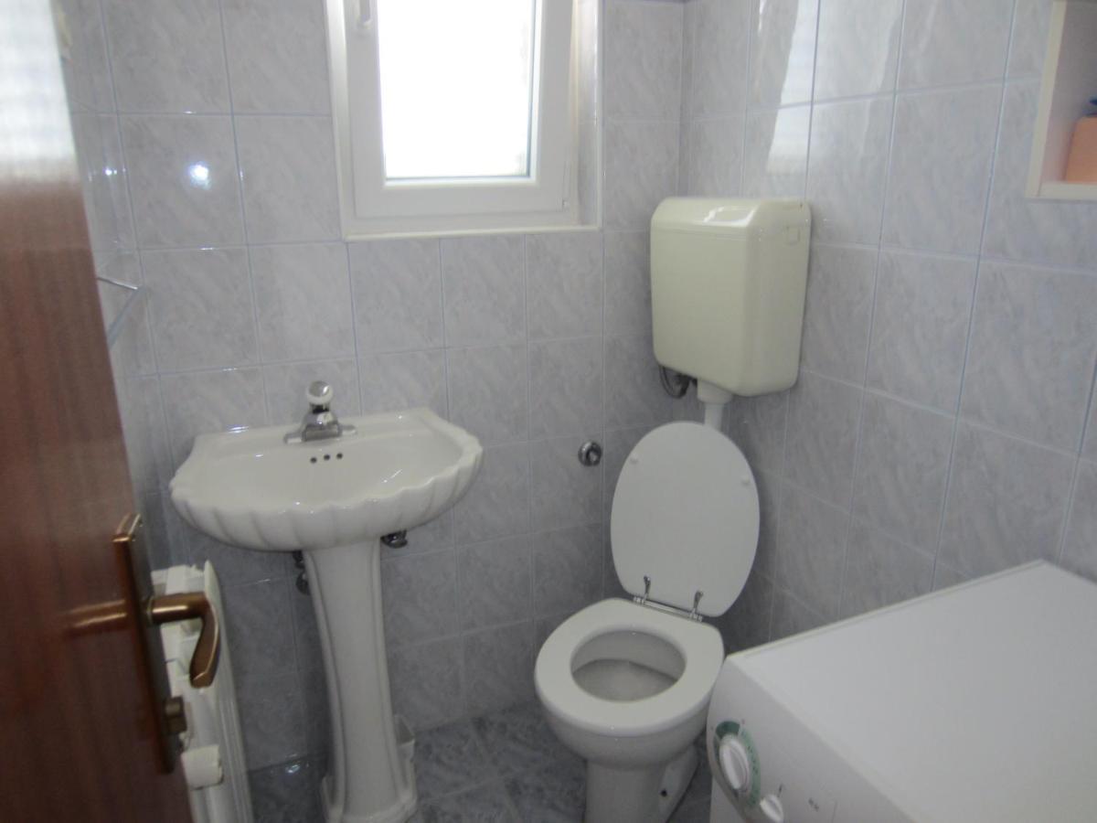 Ivic Apartments Vodice Croatia エクステリア 写真