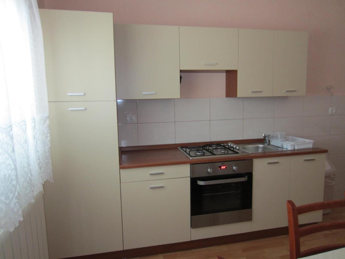 Ivic Apartments Vodice Croatia エクステリア 写真