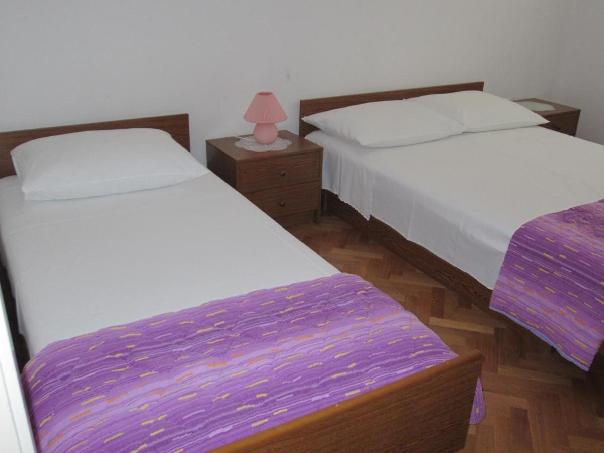 Ivic Apartments Vodice Croatia エクステリア 写真